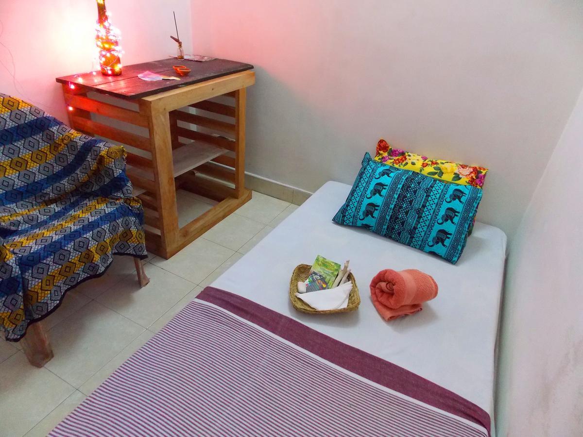 Chill Space Negombo Exterior photo
