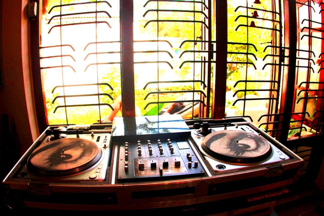Chill Space Negombo Exterior photo